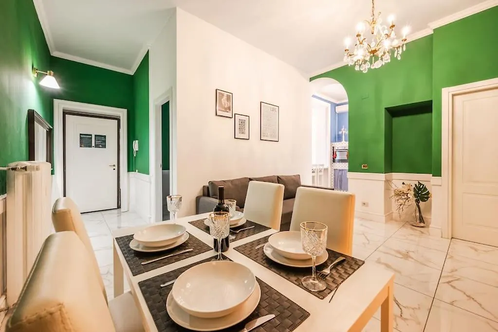 Centrale'S Nest - Elegant Apt Close To Central Station Milaan 0*,  Italië